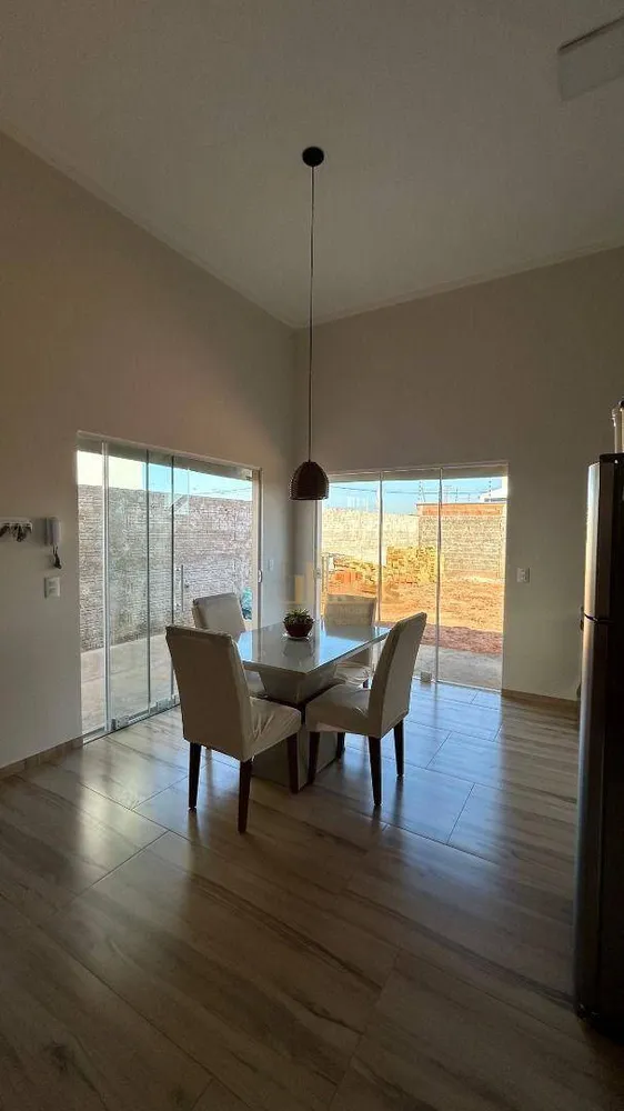 Casa, 2 quartos, 60 m² - Foto 1