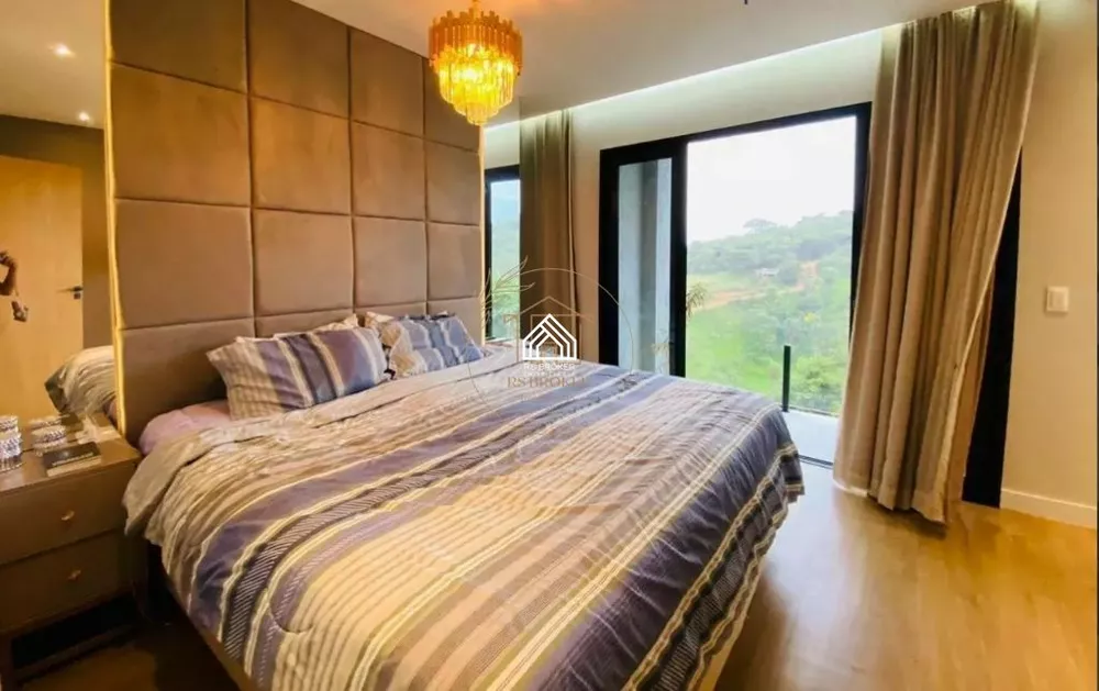 Casa, 4 quartos, 294 m² - Foto 3