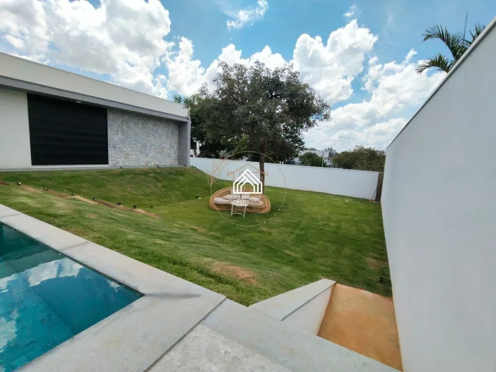 Casa, 4 quartos, 359 m² - Foto 1