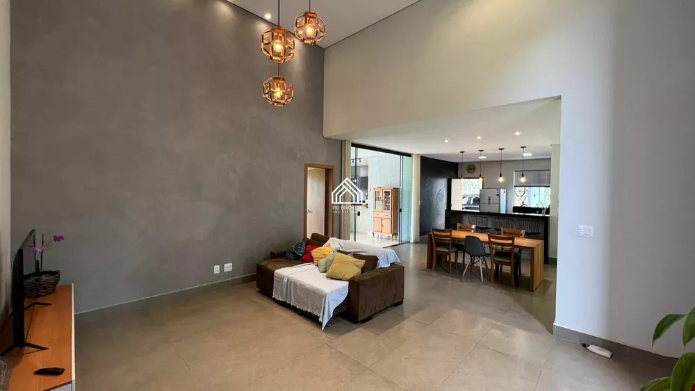 Casa de Condomínio, 4 quartos - Foto 1