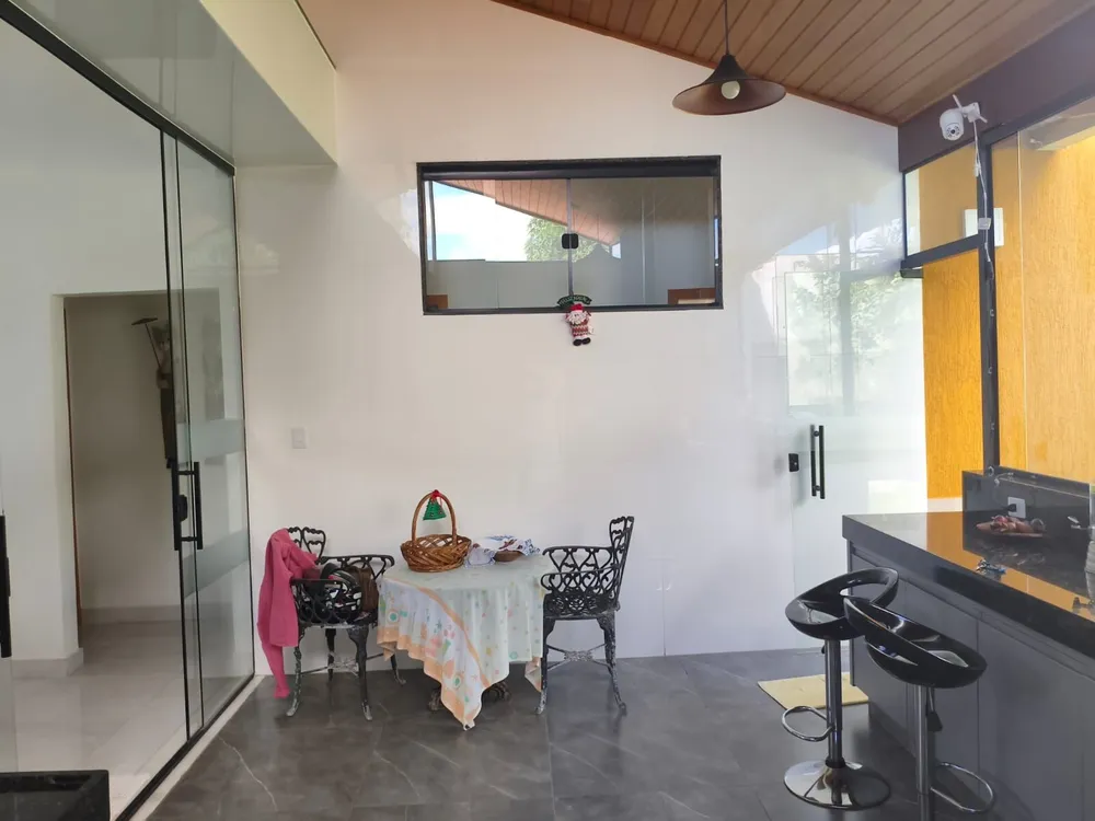 Casa, 3 quartos, 178 m² - Foto 2