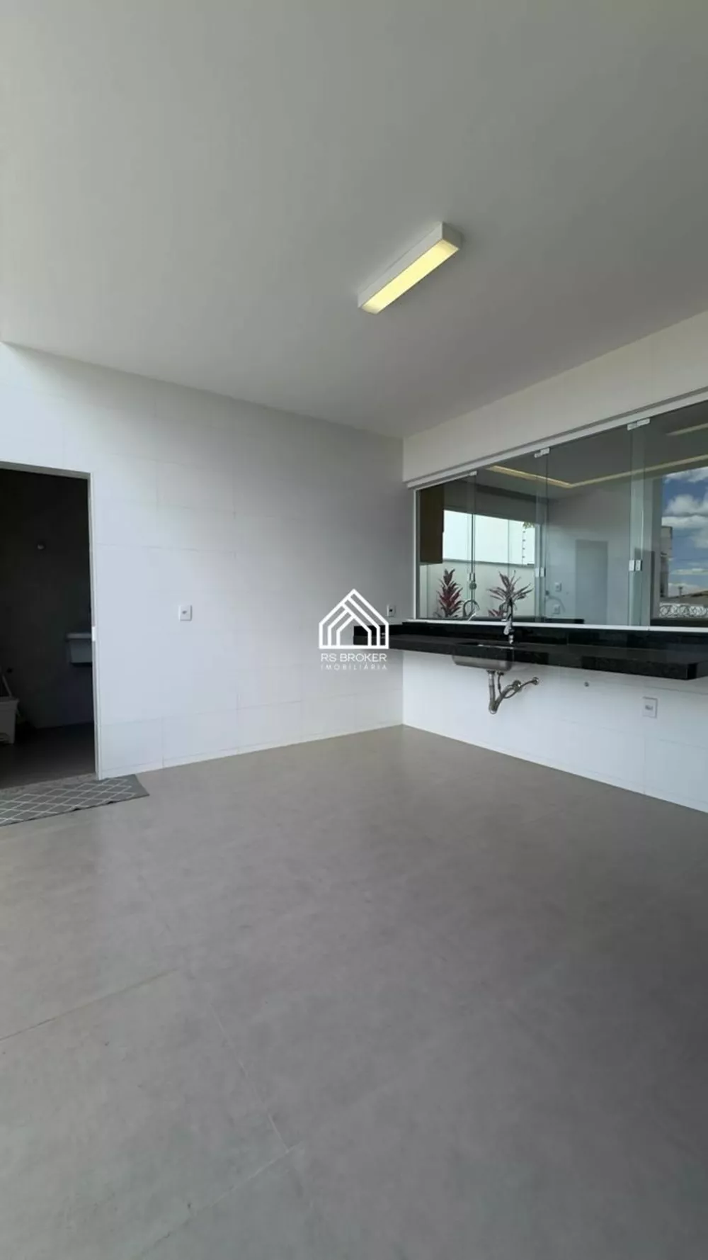 Casa, 4 quartos, 290 m² - Foto 3