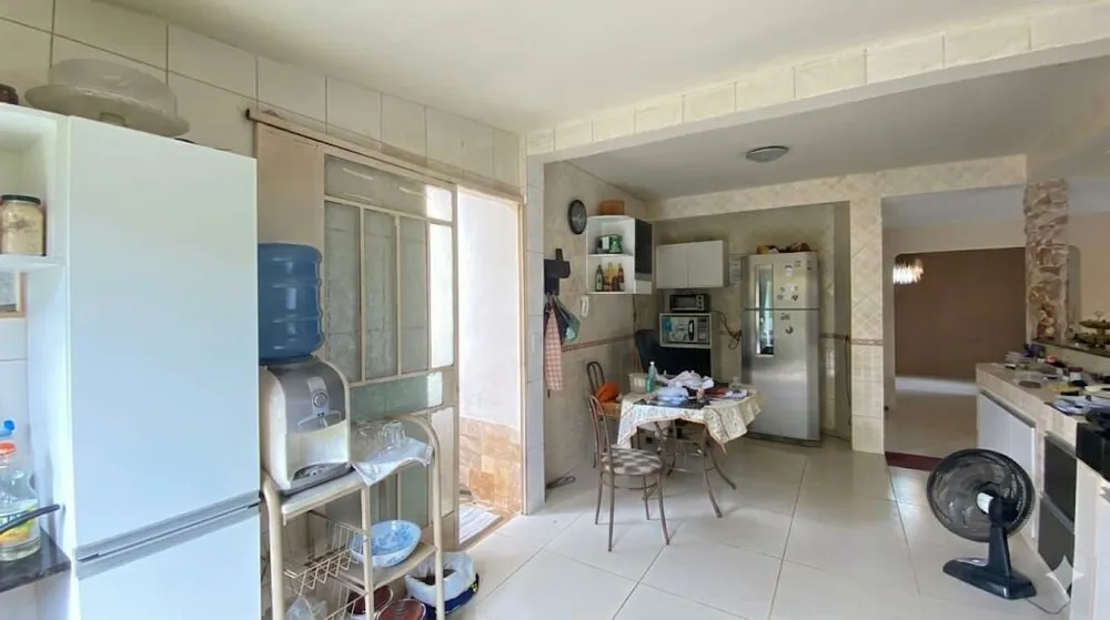Casa, 3 quartos, 237 m² - Foto 1