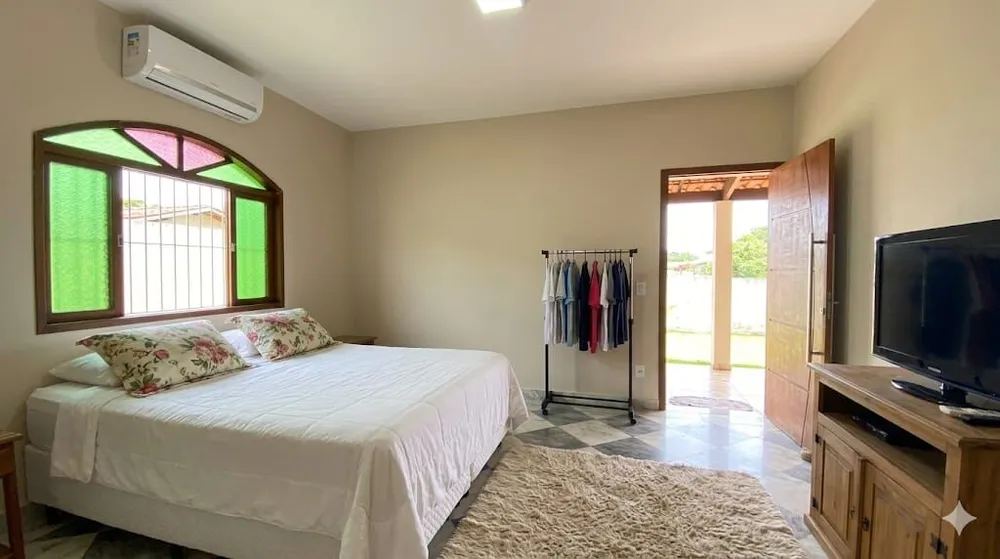 Casa, 3 quartos, 237 m² - Foto 2