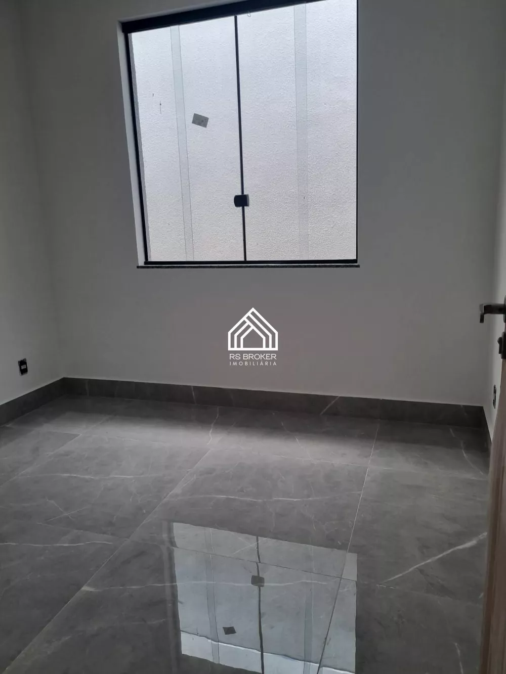 Casa, 3 quartos, 90 m² - Foto 1