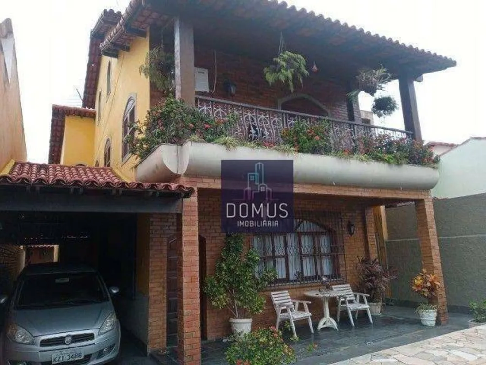 Casa, 5 quartos, 287 m² - Foto 1