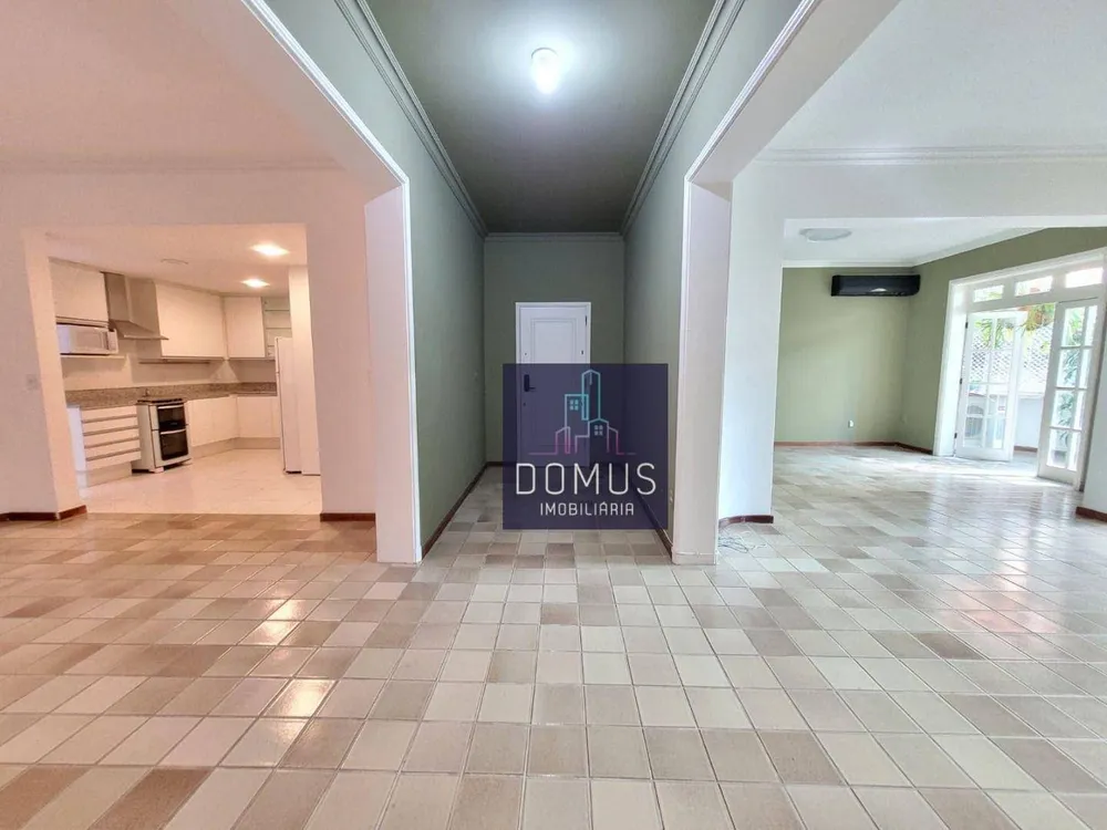 Apartamento, 3 quartos, 200 m² - Foto 1