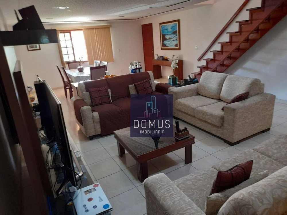 Casa, 3 quartos, 302 m² - Foto 4