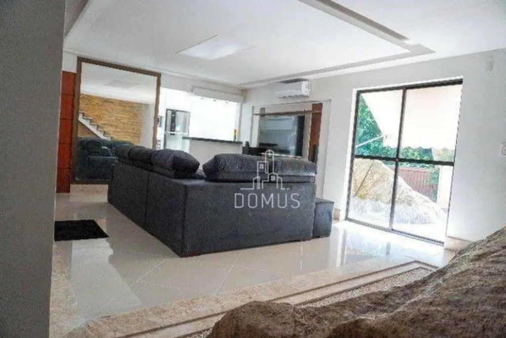 Casa, 4 quartos, 220 m² - Foto 6