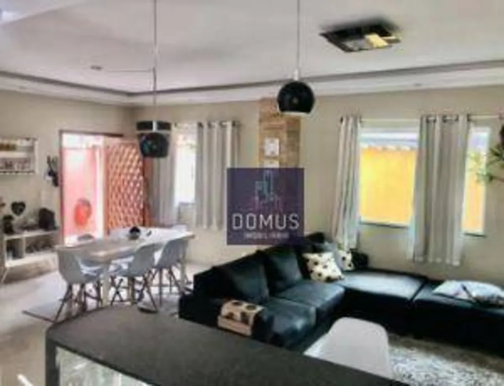 Casa, 3 quartos, 210 m² - Foto 2