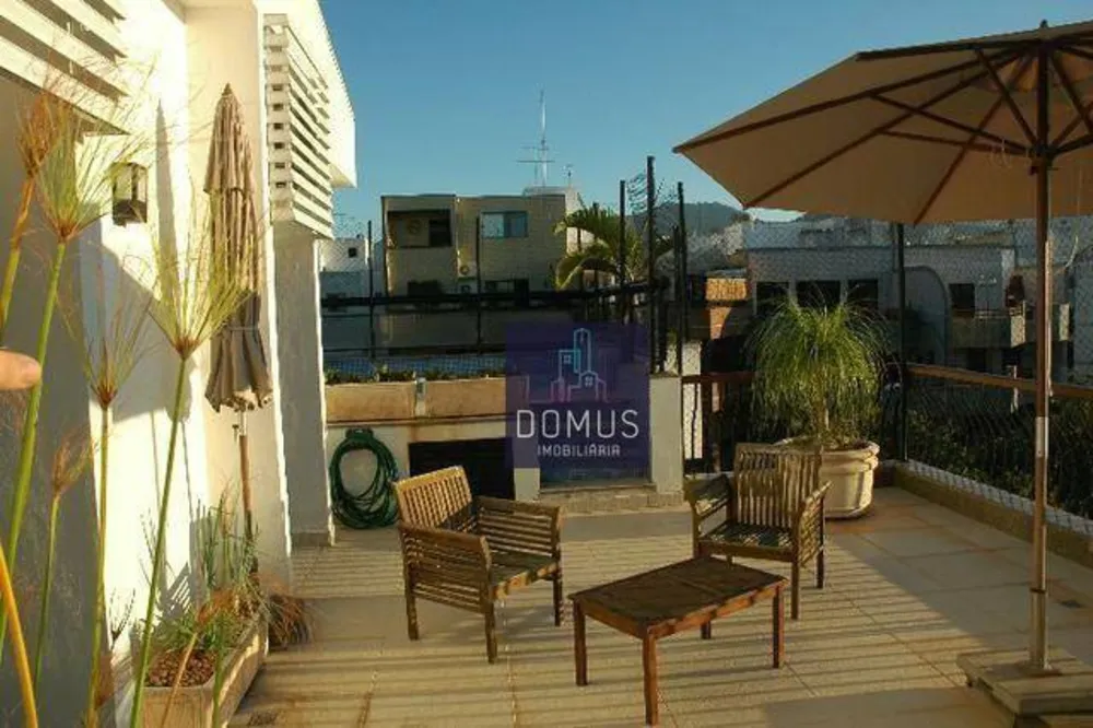 Cobertura, 3 quartos, 214 m² - Foto 1