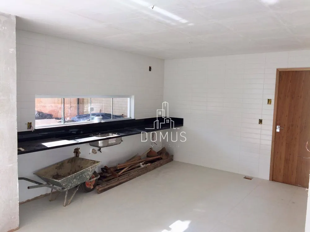 Casa, 4 quartos, 250 m² - Foto 9