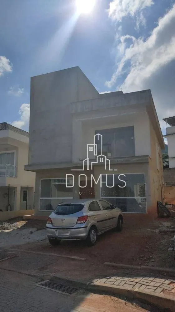 Casa, 4 quartos, 250 m² - Foto 2