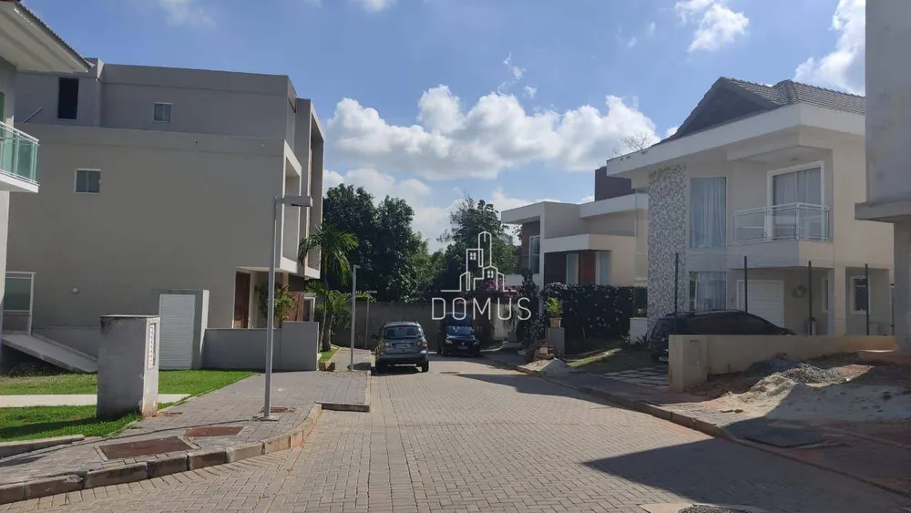 Casa, 5 quartos, 250 m² - Foto 1