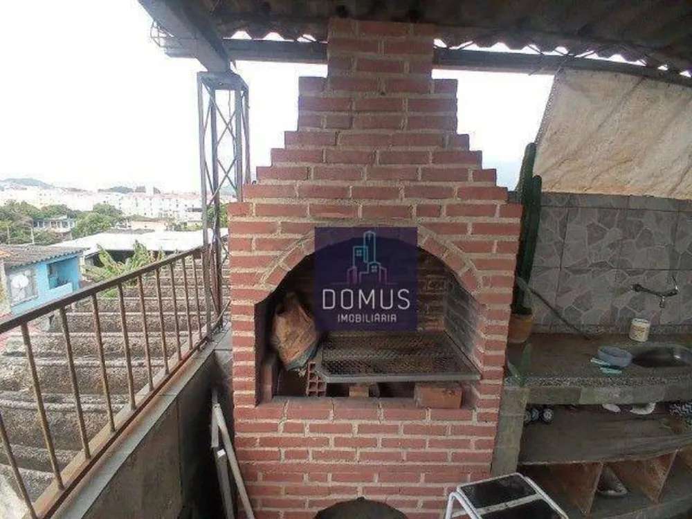 Casa, 3 quartos, 220 m² - Foto 1