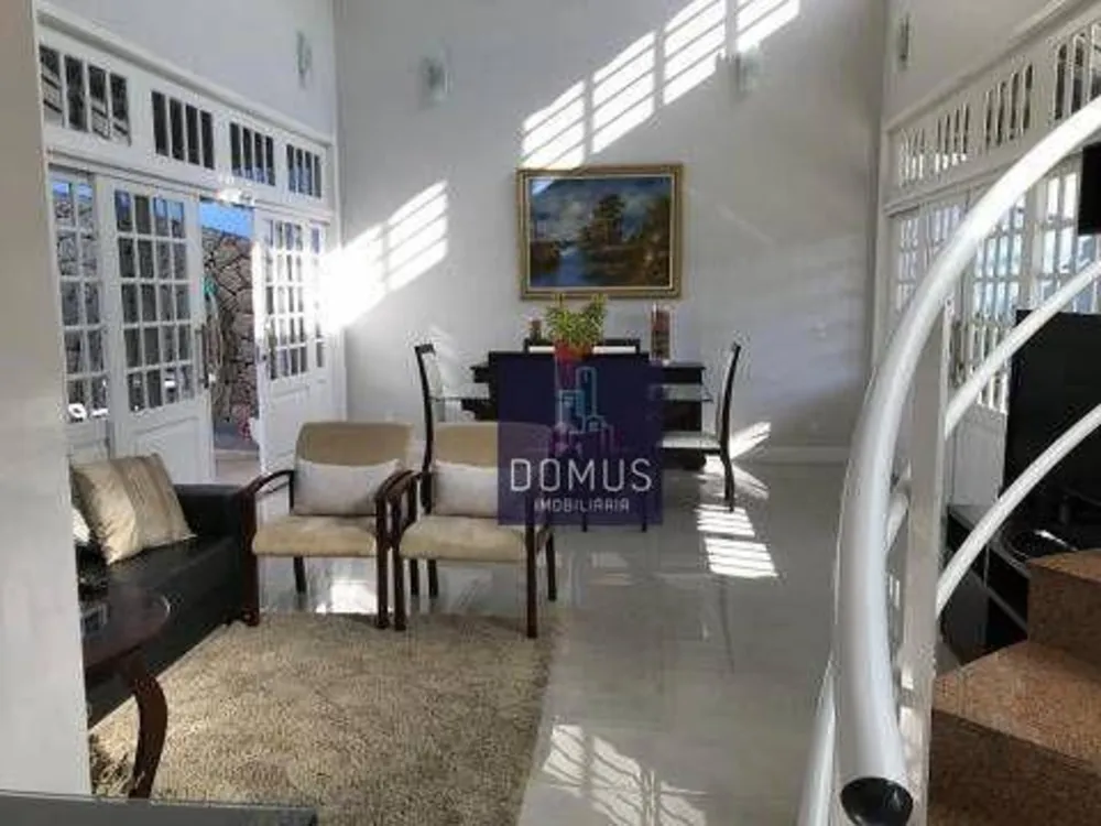 Casa, 4 quartos, 300 m² - Foto 1