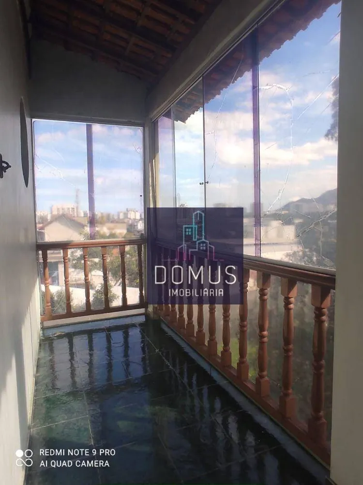 Casa, 4 quartos, 360 m² - Foto 1