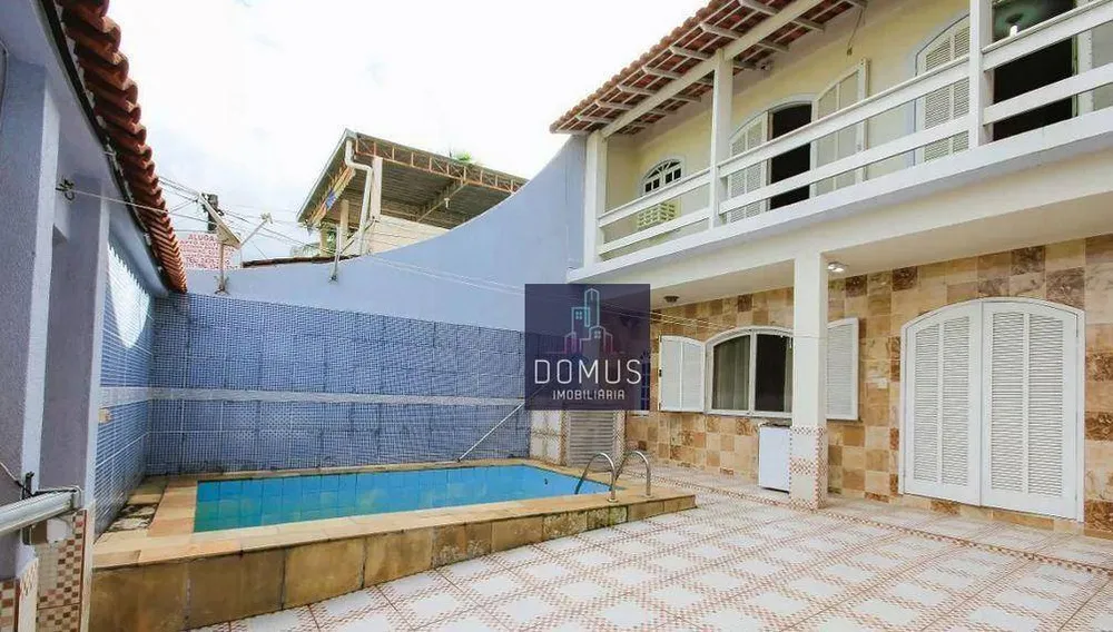 Casa, 3 quartos, 184 m² - Foto 1