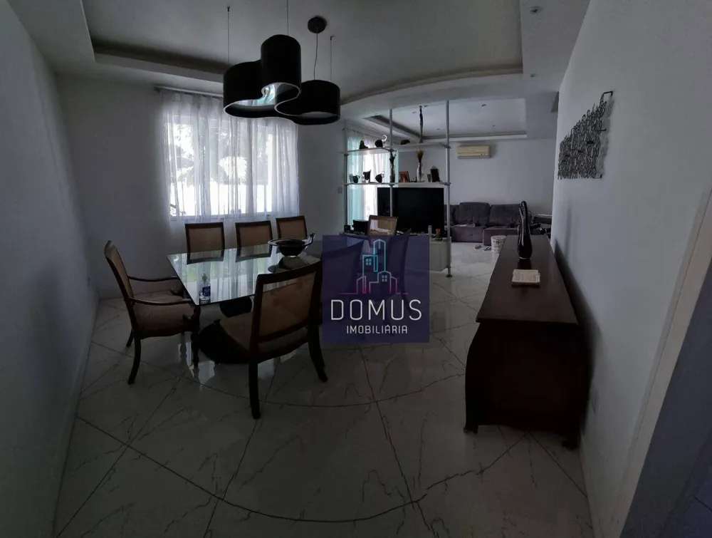 Casa, 4 quartos, 230 m² - Foto 4