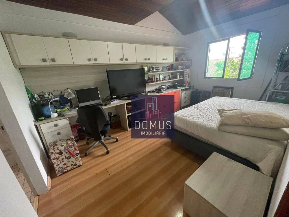 Casa, 4 quartos, 290 m² - Foto 10
