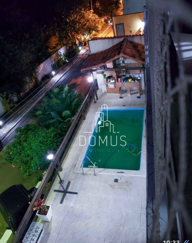 Casa, 4 quartos, 230 m² - Foto 1