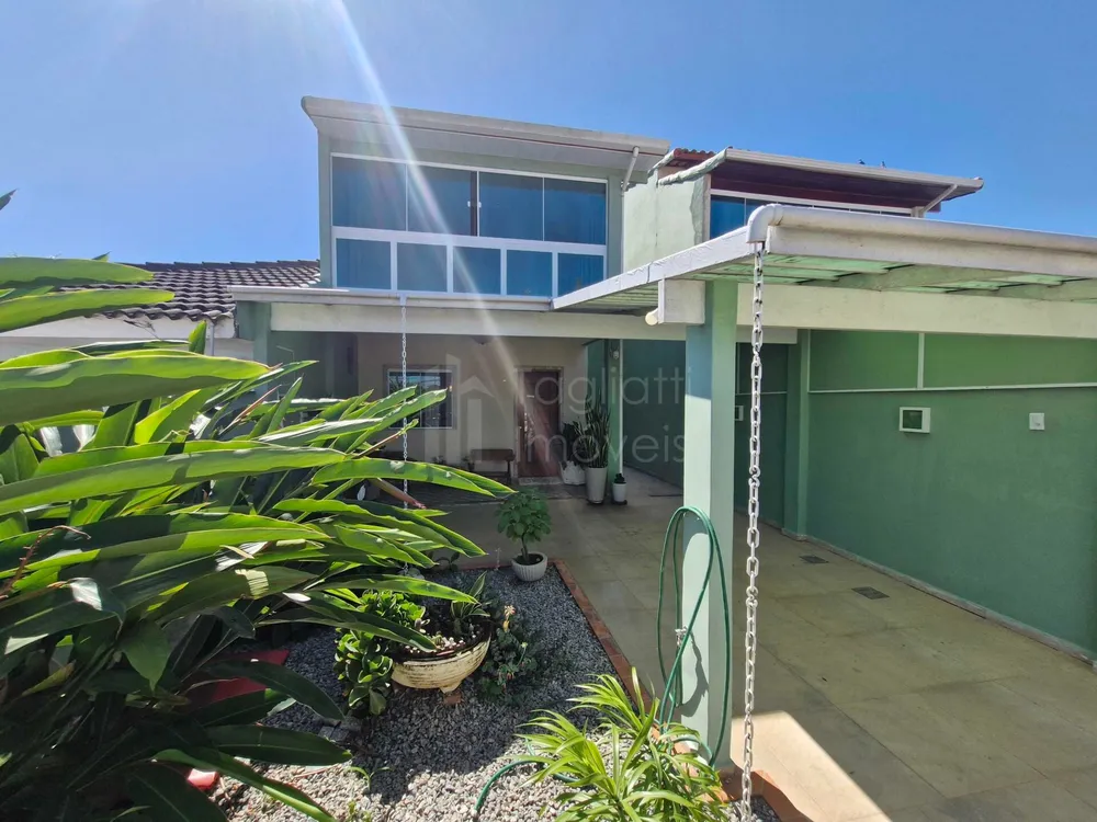 Casa, 3 quartos, 122 m² - Foto 1