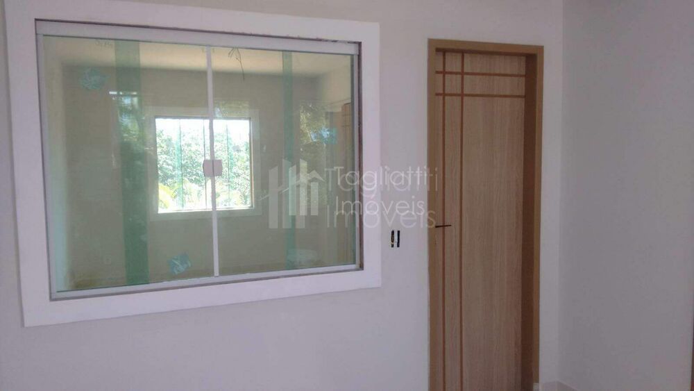 Casa à venda com 2 quartos, 100m² - Foto 7