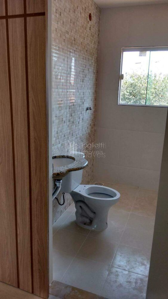 Casa à venda com 2 quartos, 100m² - Foto 9