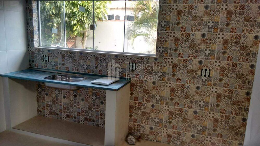 Casa à venda com 2 quartos, 100m² - Foto 13