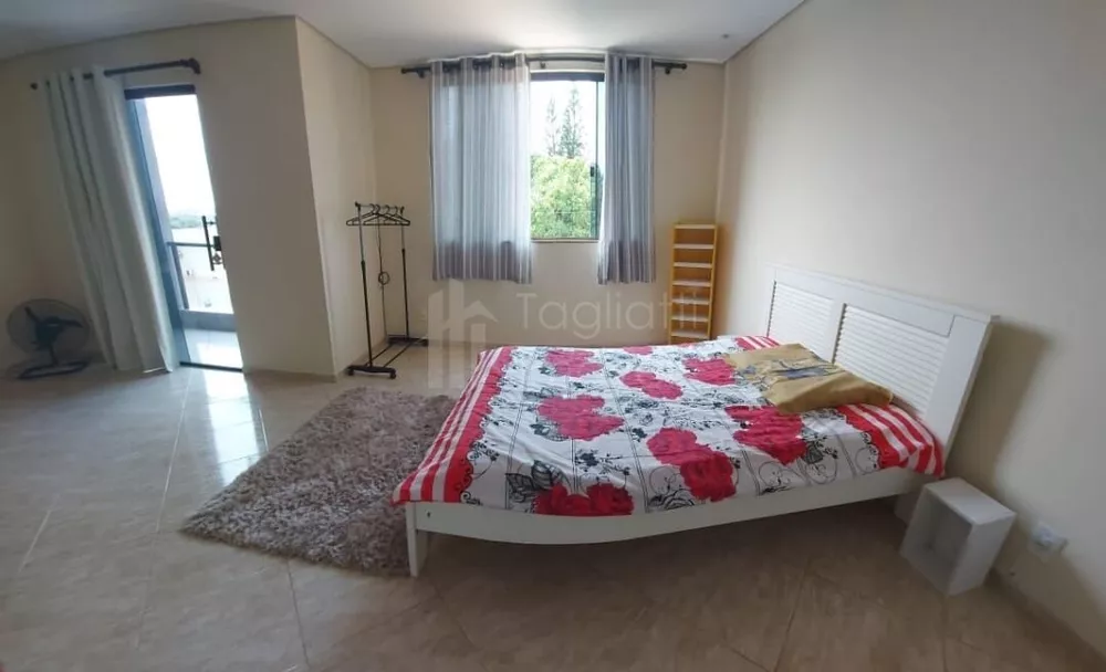 Casa, 2 quartos, 200 m² - Foto 1