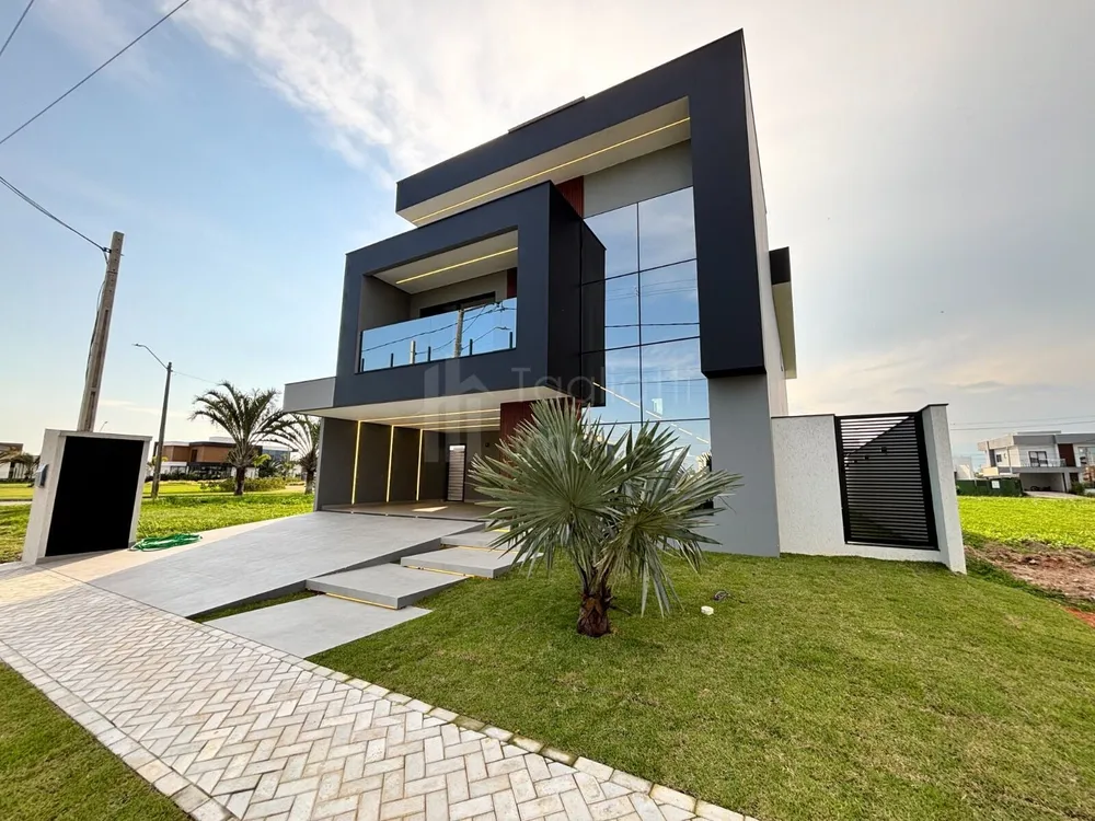 Casa, 4 quartos, 297 m² - Foto 2
