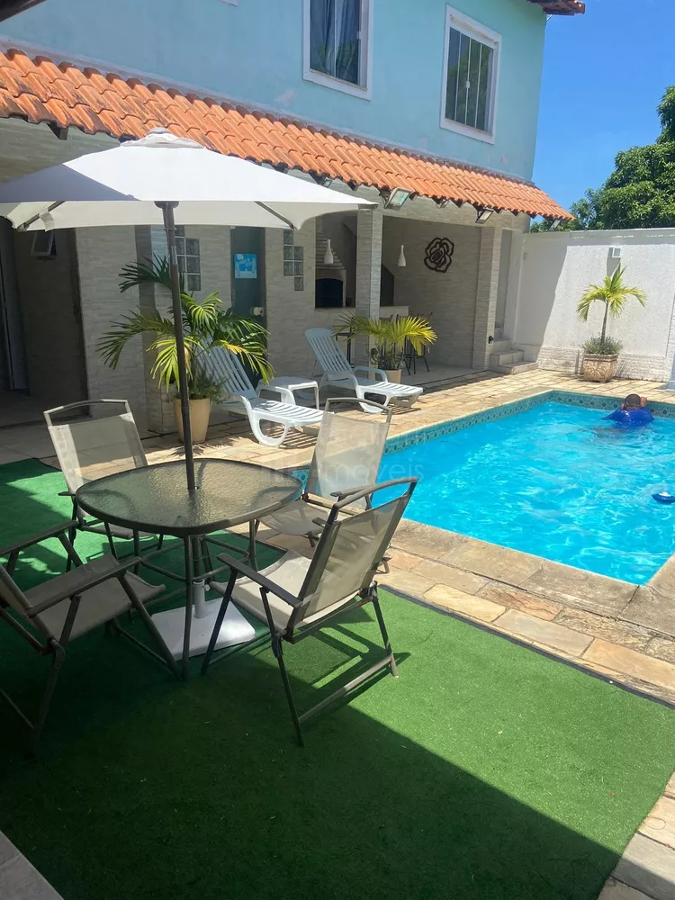 Casa, 4 quartos, 245 m² - Foto 1