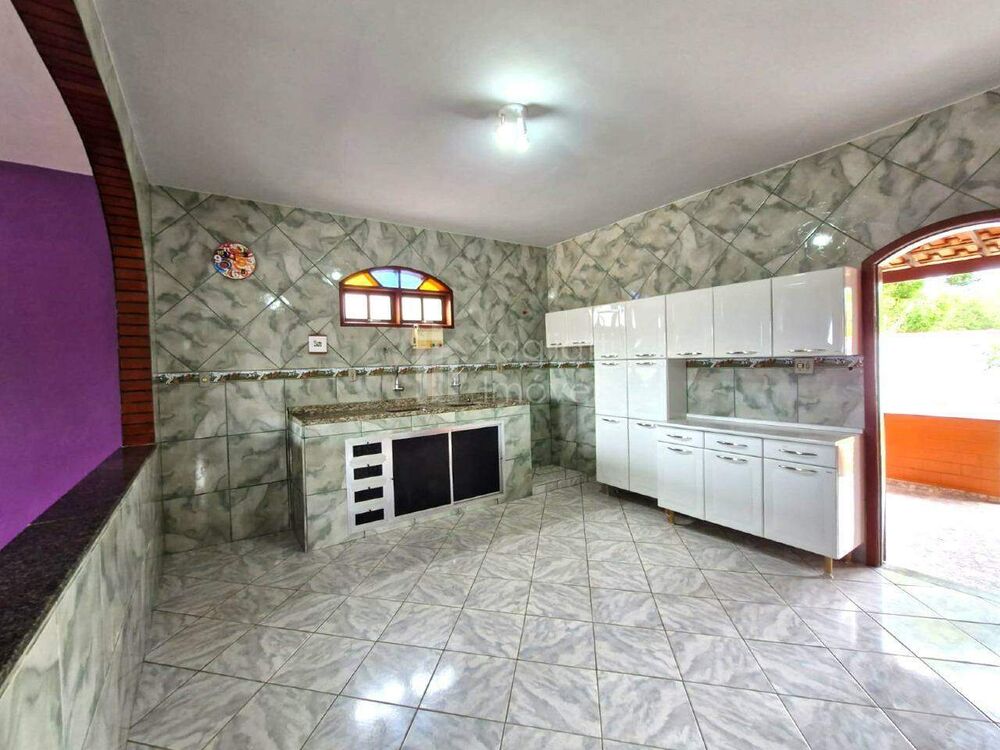 Casa para alugar com 2 quartos, 450m² - Foto 14