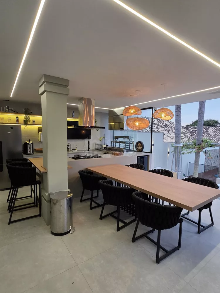 Casa, 4 quartos, 360 m² - Foto 13