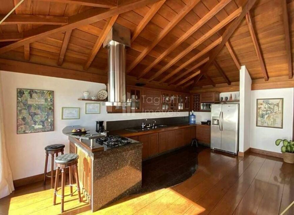 Casa à venda com 5 quartos, 1000m² - Foto 10