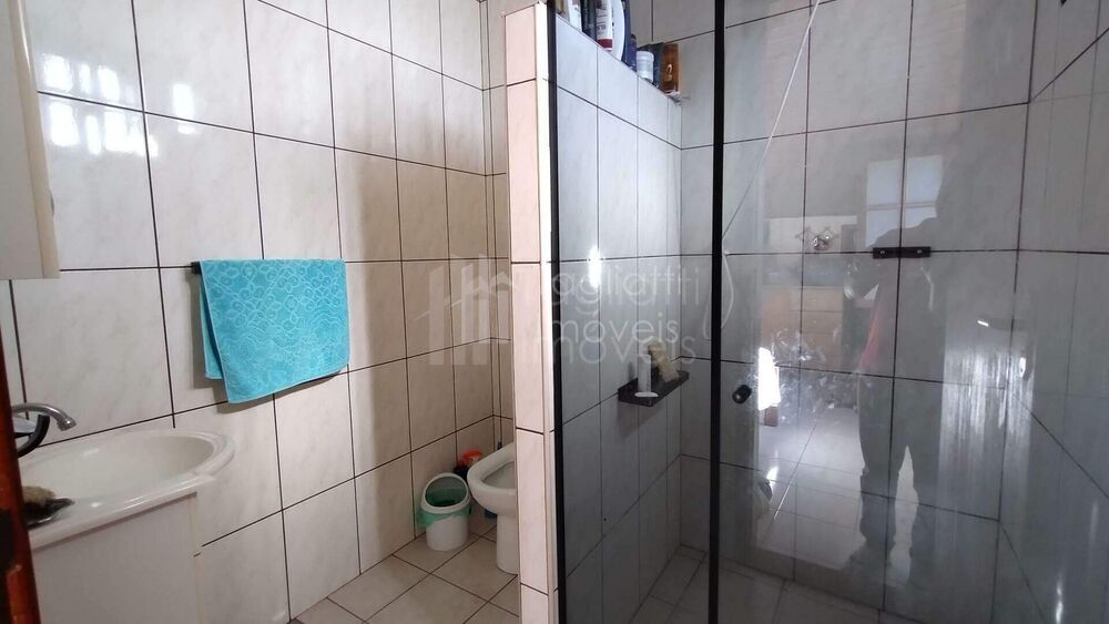 Casa de Condomínio à venda com 4 quartos, 90m² - Foto 2