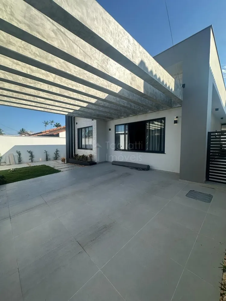 Casa, 4 quartos, 200 m² - Foto 1