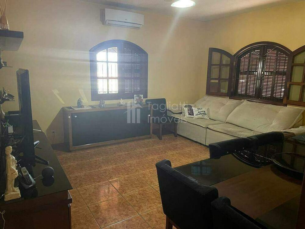 Casa à venda com 3 quartos, 134m² - Foto 2