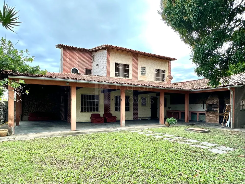 Casa, 3 quartos, 200 m² - Foto 2