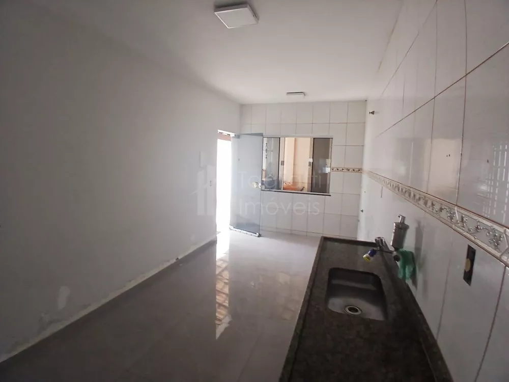 Casa, 2 quartos, 76 m² - Foto 1