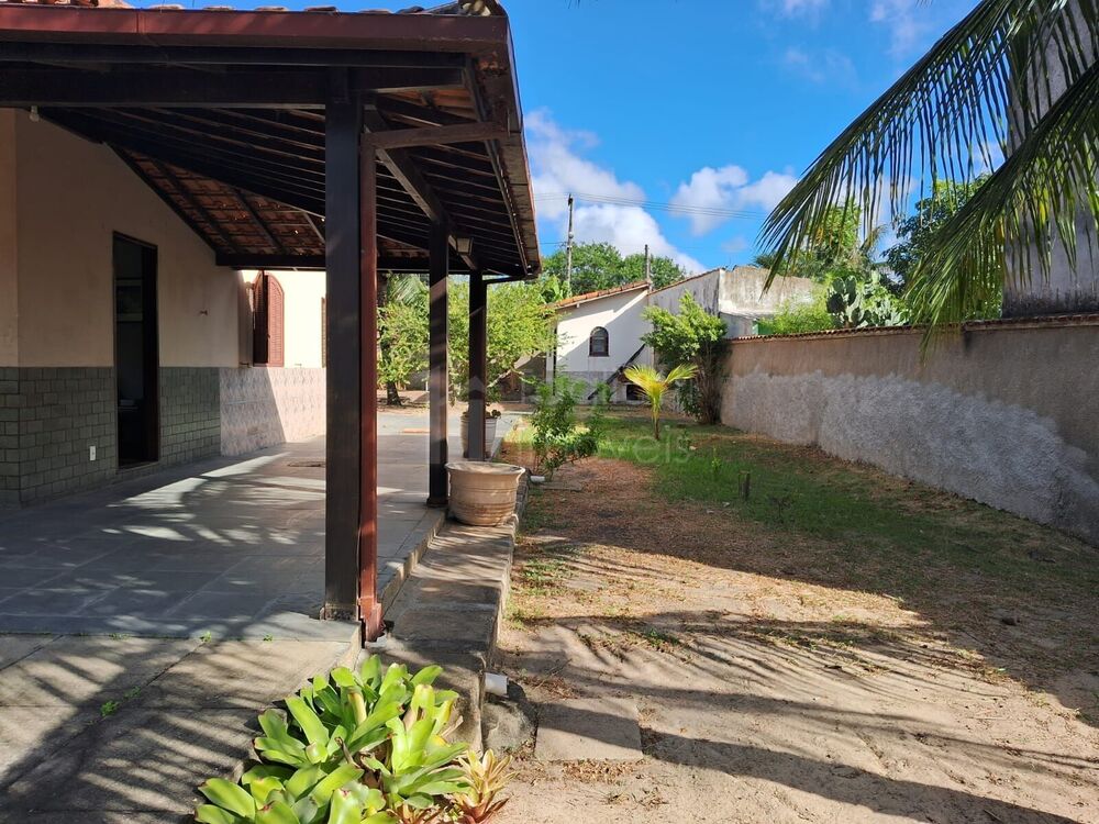 Casa à venda com 3 quartos, 130m² - Foto 1