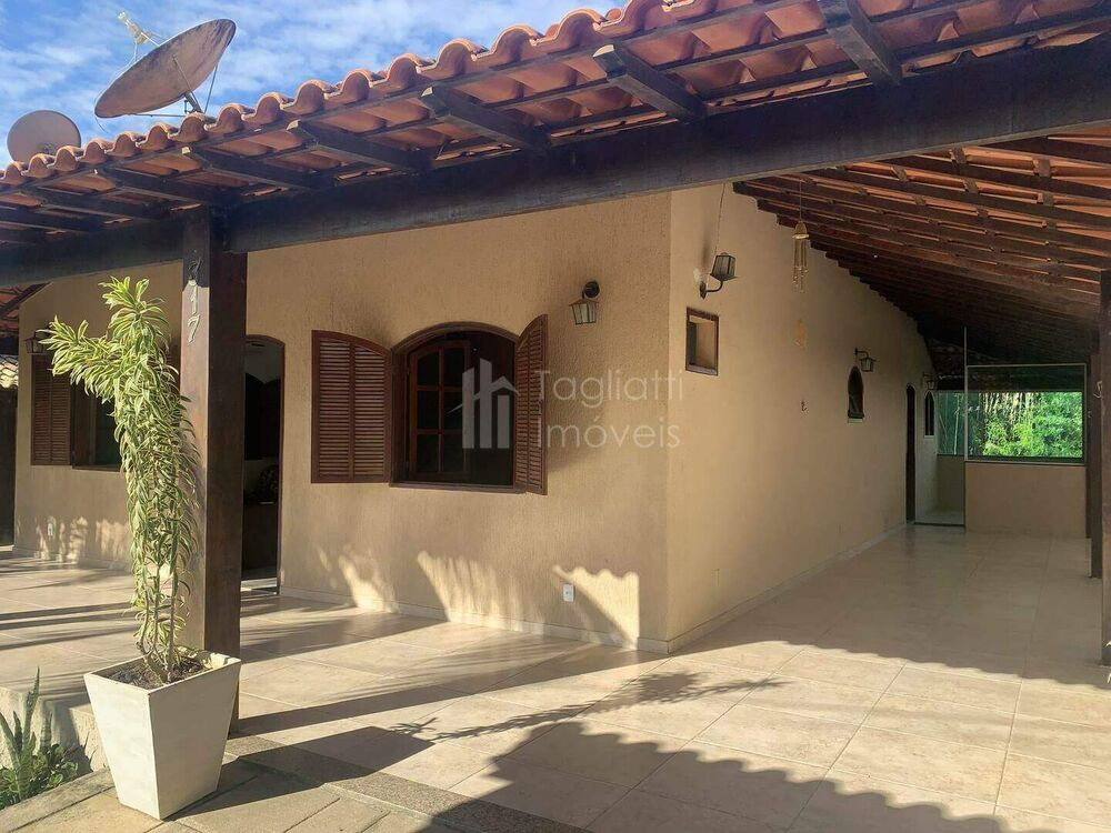 Casa de Condomínio à venda com 4 quartos, 140m² - Foto 2