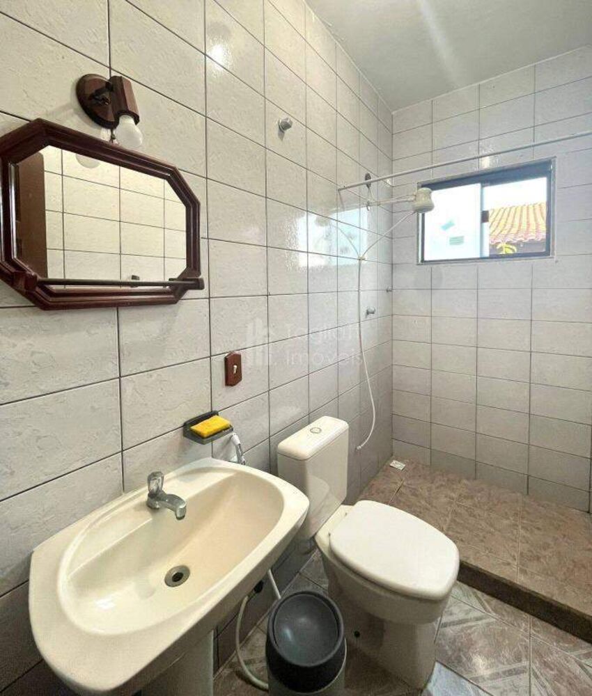 Casa à venda com 3 quartos, 360m² - Foto 8