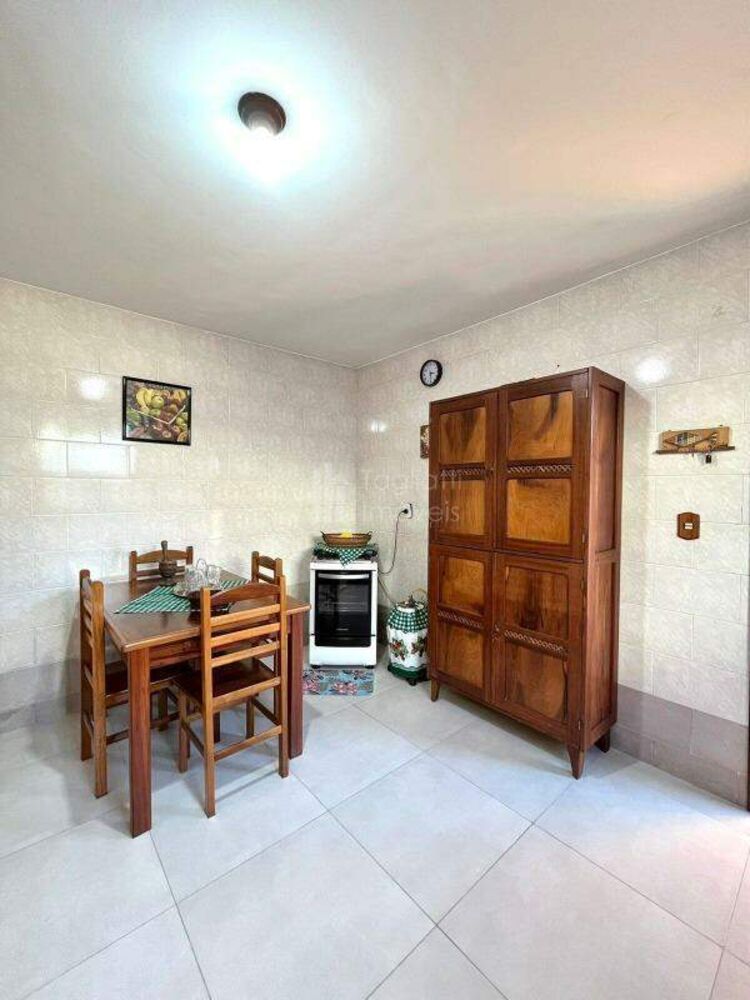Casa à venda com 3 quartos, 360m² - Foto 3