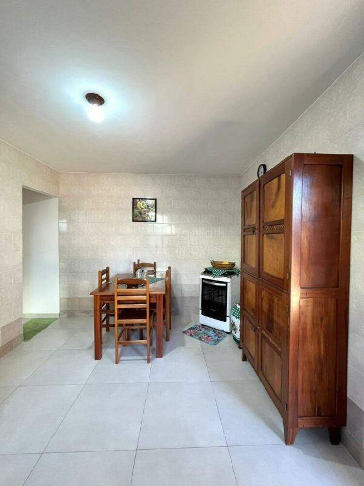Casa à venda com 3 quartos, 360m² - Foto 5