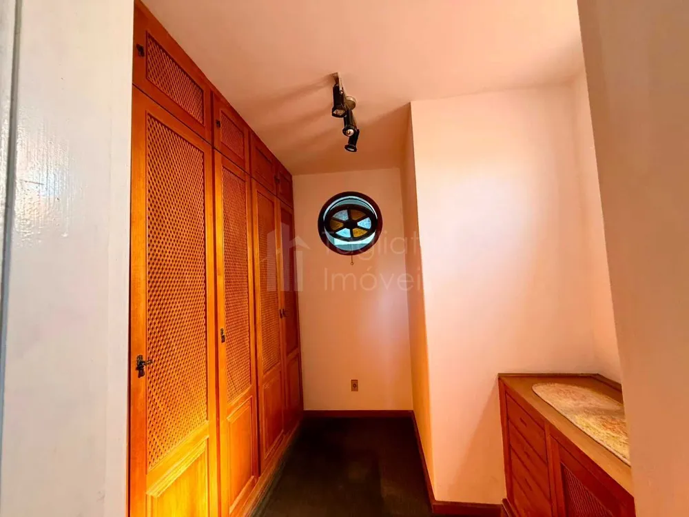 Casa, 5 quartos, 228 m² - Foto 8