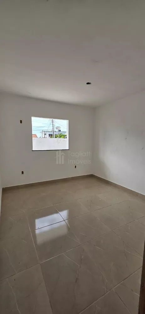 Casa, 2 quartos, 525 m² - Foto 1