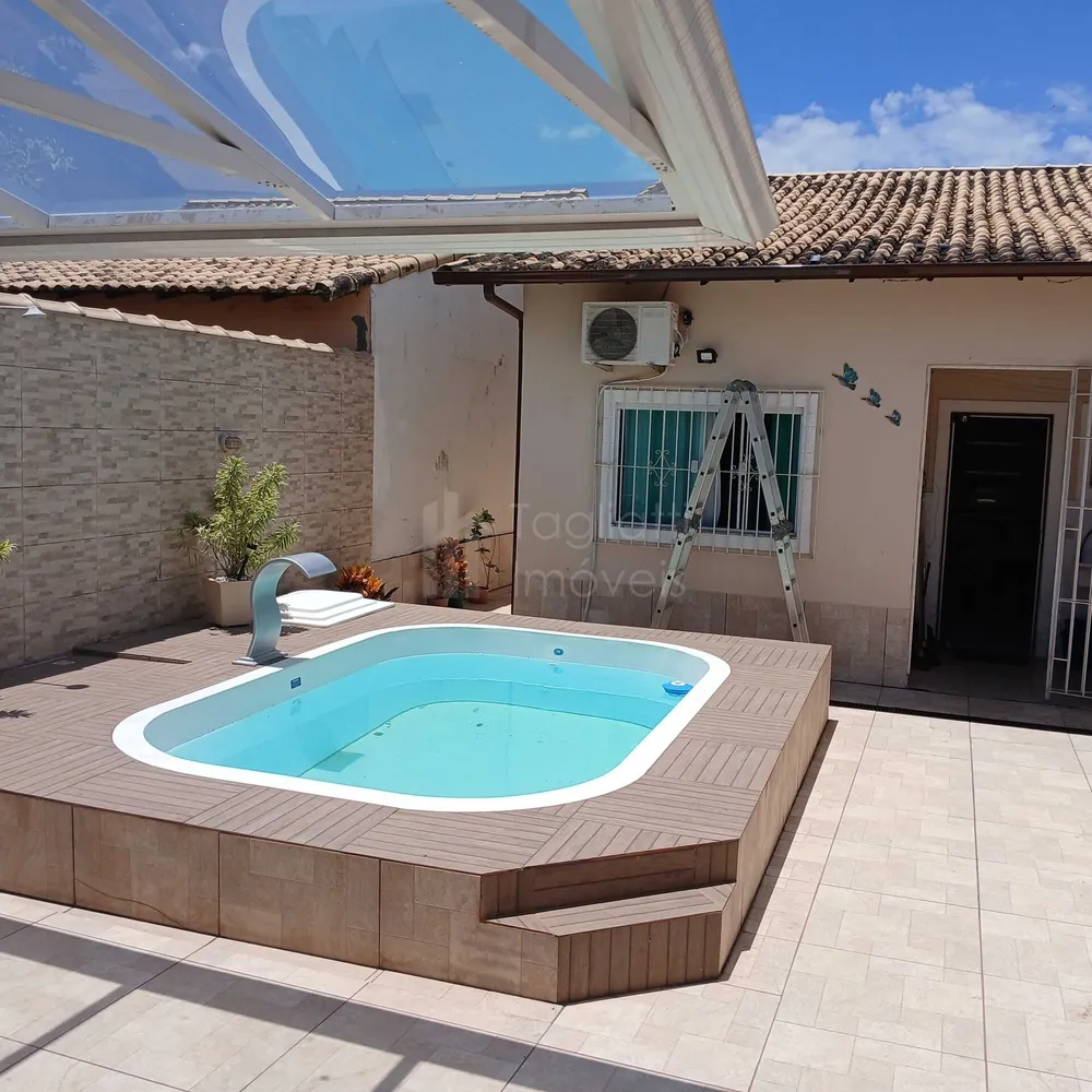 Casa, 3 quartos, 250 m² - Foto 1