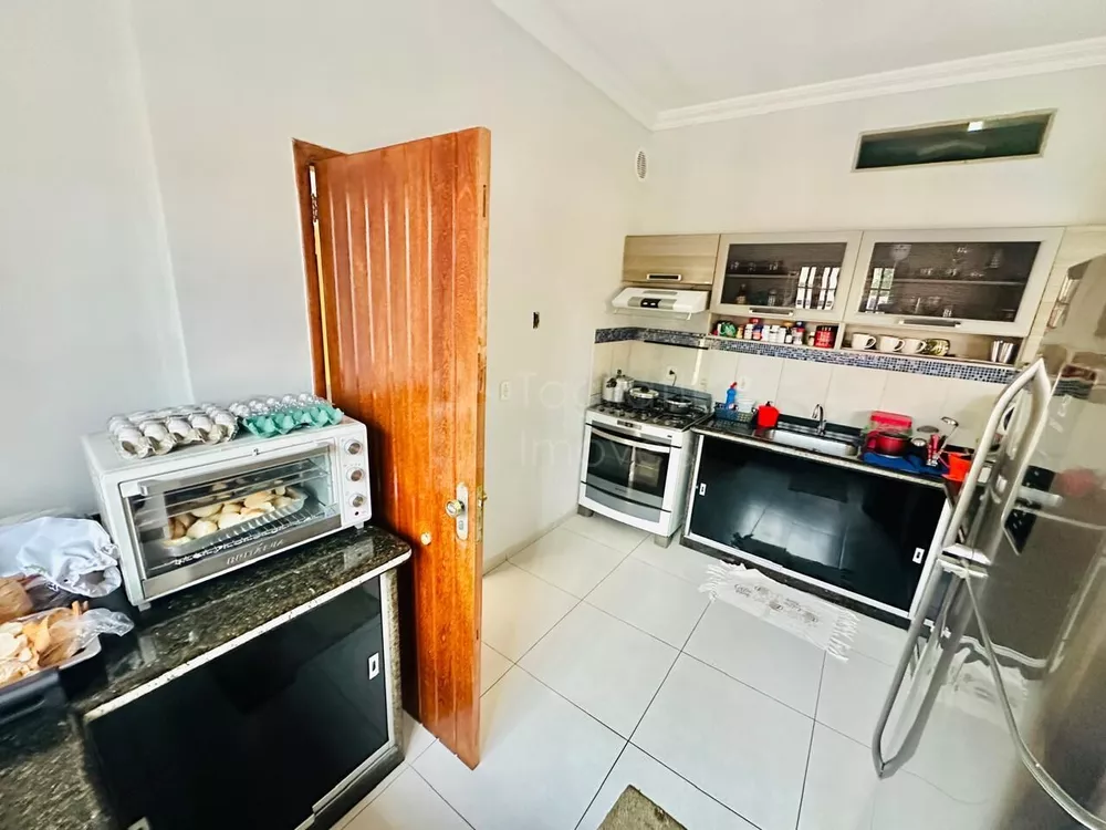 Casa, 4 quartos, 200 m² - Foto 2
