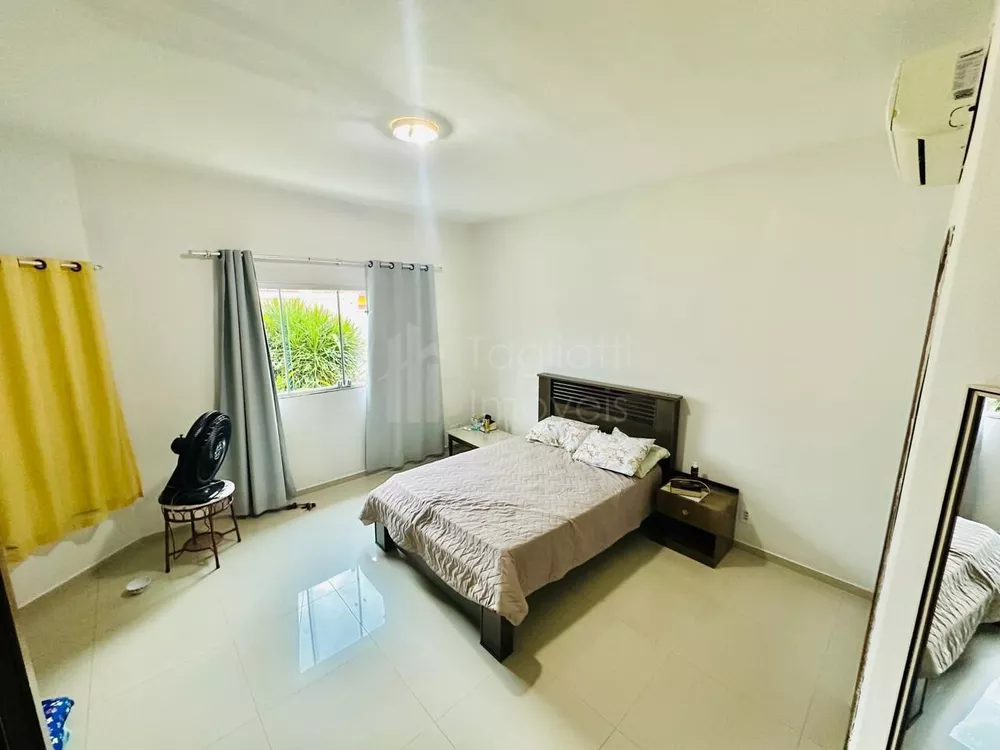 Casa, 4 quartos, 200 m² - Foto 3